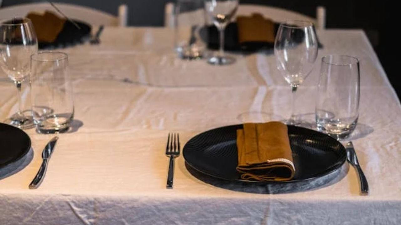 Thyme and Table Dinnerware